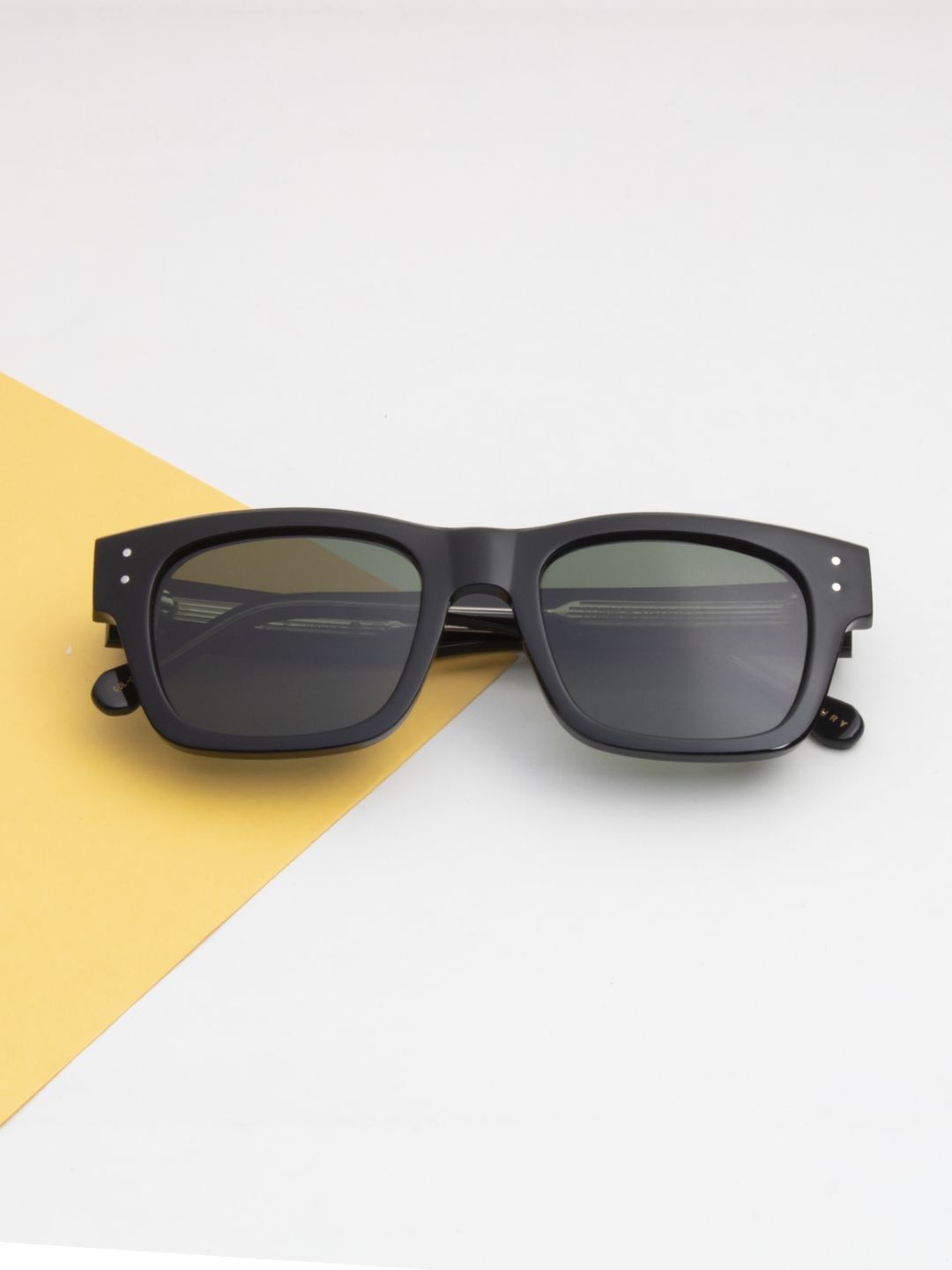 

Ted Smith Unisex Green Wayfarer Premium Acetate Sunglasses with Polarised Lens