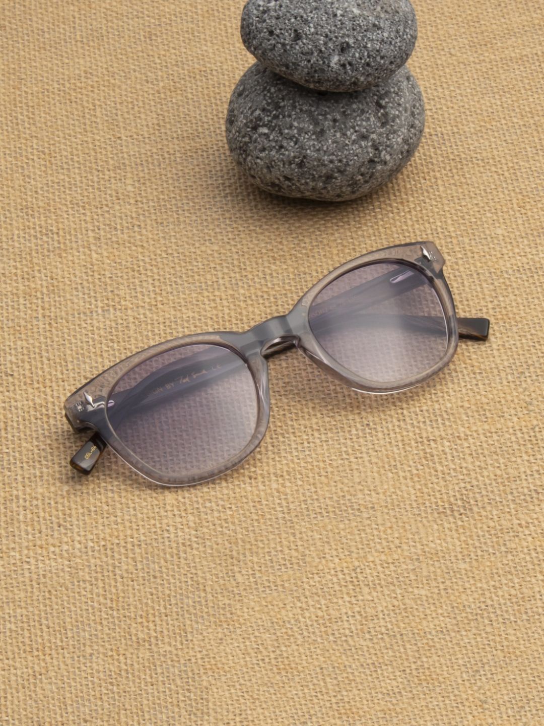 

Ted Smith Unisex Grey Wayfarer Iconic Acetate Sunglasses with Polarised Lens