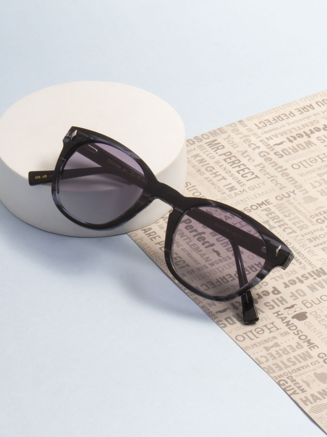 

Ted Smith Unisex Grey Wayfarer Iconic Acetate Sunglasses with Polarised Lens