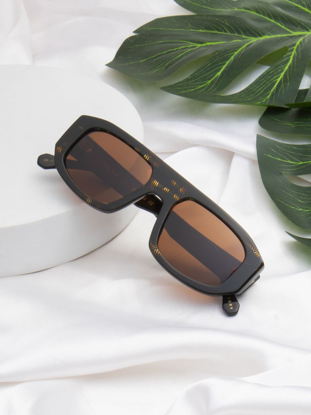 

Ted Smith Unisex Brown Wayfarer Iconic Acetate Sunglasses with Polarised Lens