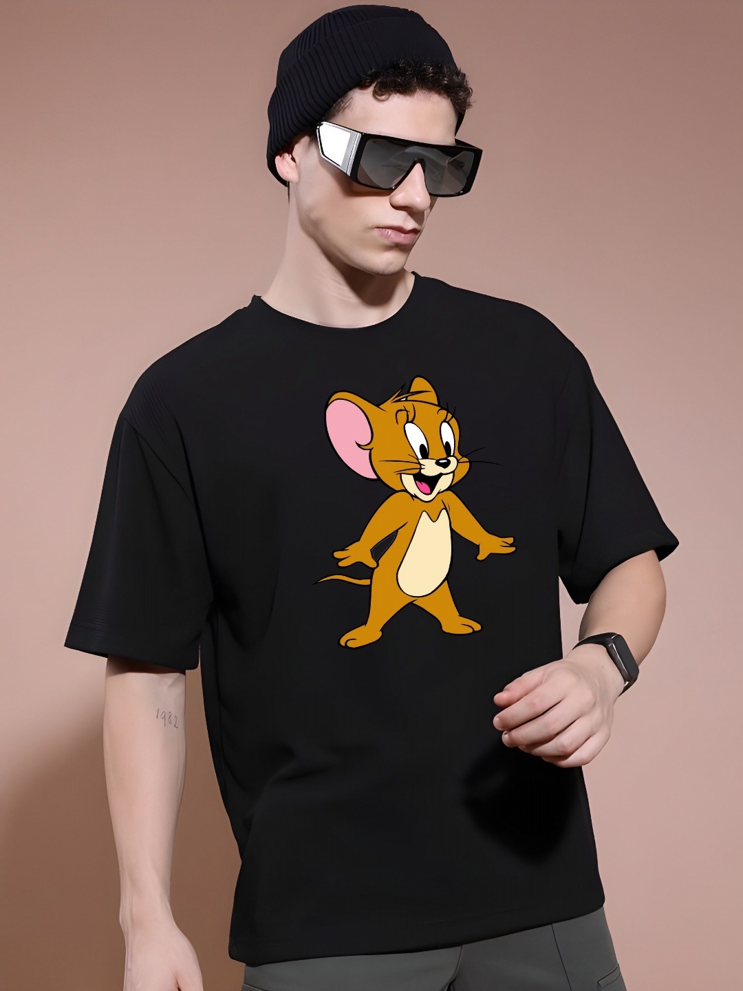 

KAIDO Men Tom & Jerry Graphic Printed Round Neck Cotton Oversized T-shirt, Black