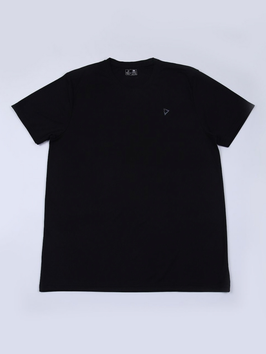 

V-Mart Men T-shirt, Black