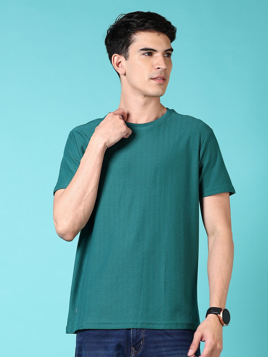 

V-Mart Men Solid Round Neck Cotton T-shirt, Green