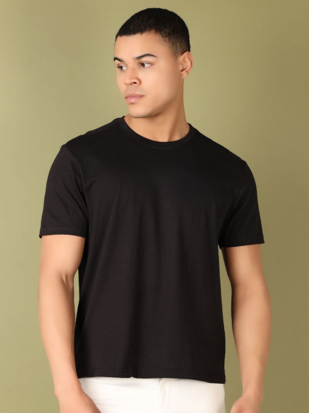 

V-Mart Men Solid Round Neck Cotton T-shirt, Black