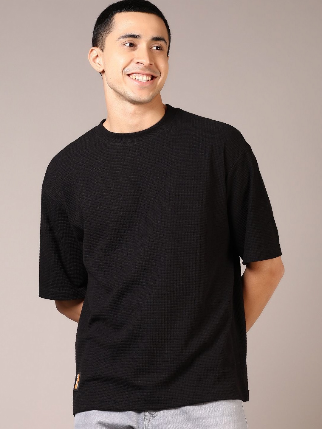 

V-Mart Men Solid Round Neck Cotton Oversized T-shirt, Black