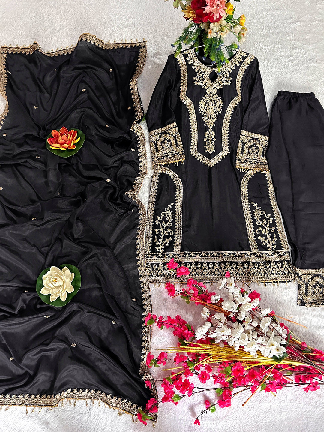 

ZIBLON Ethnic Motifs Embroidered Round Neck Straight Kurta With Trousers And Dupatta, Black