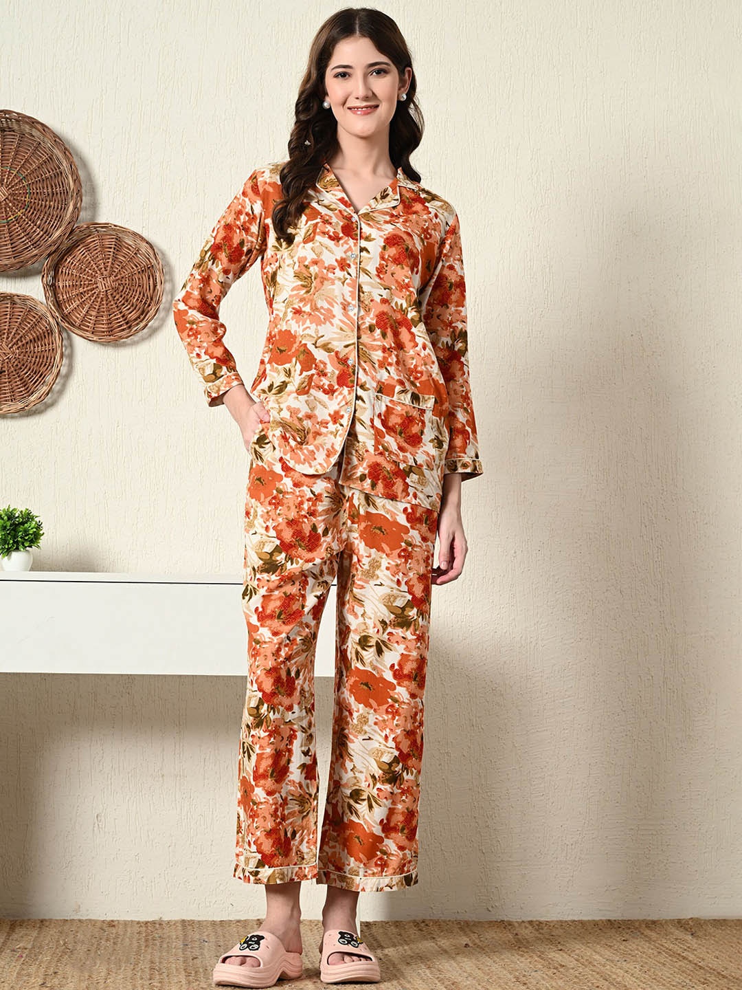 

Dreambe Women Printed Pure Cotton Night suit, Orange