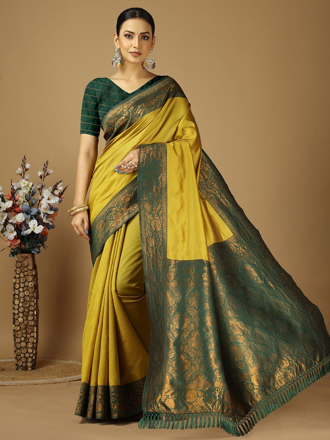 

HI FI NX Solid Woven Design Zari Kanjeevaram Saree, Olive