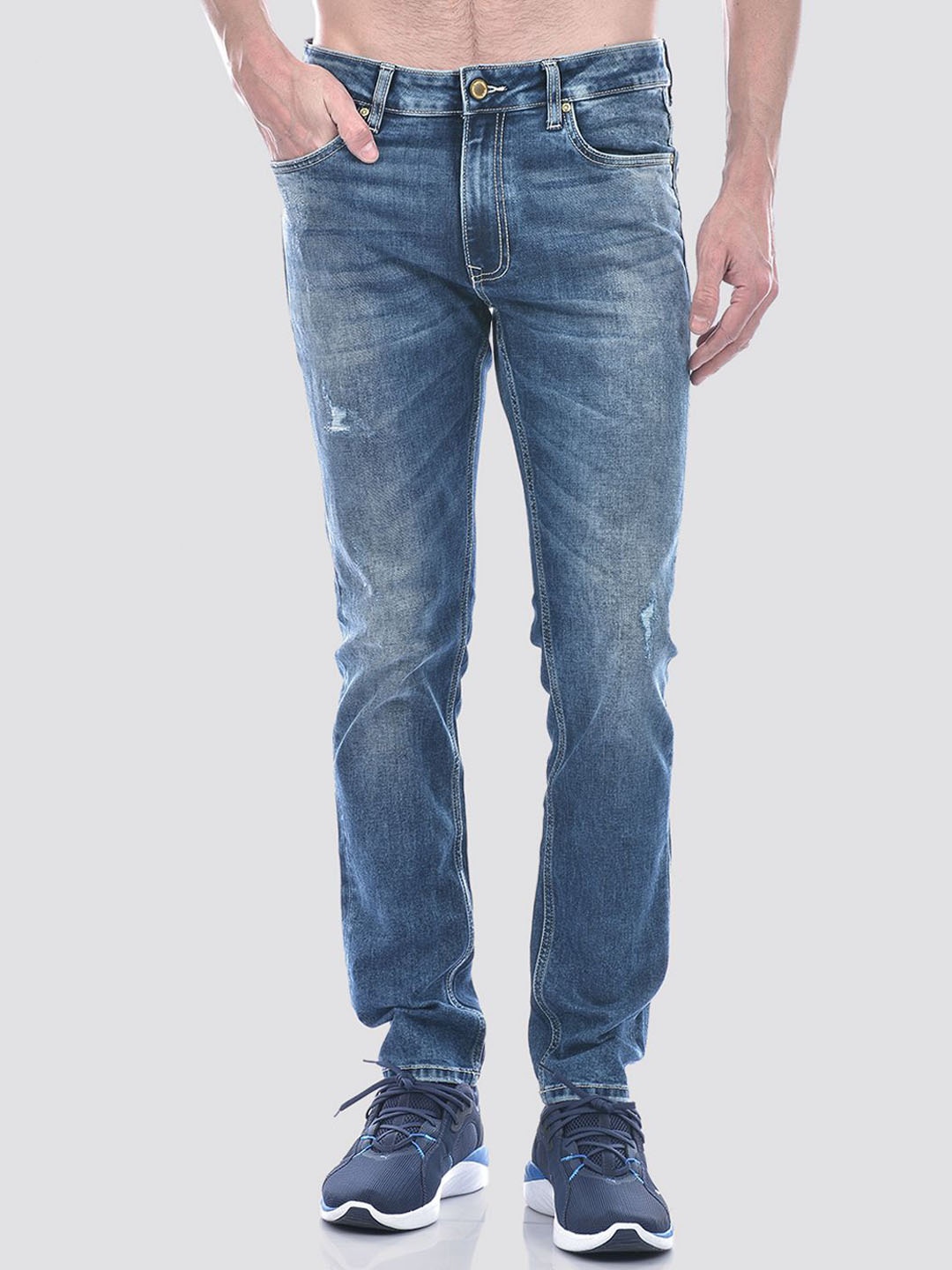 

Jack & Jones Men Ben Slim Fit Mildly Distressed Mid-Rise Stretchable Jeans, Blue