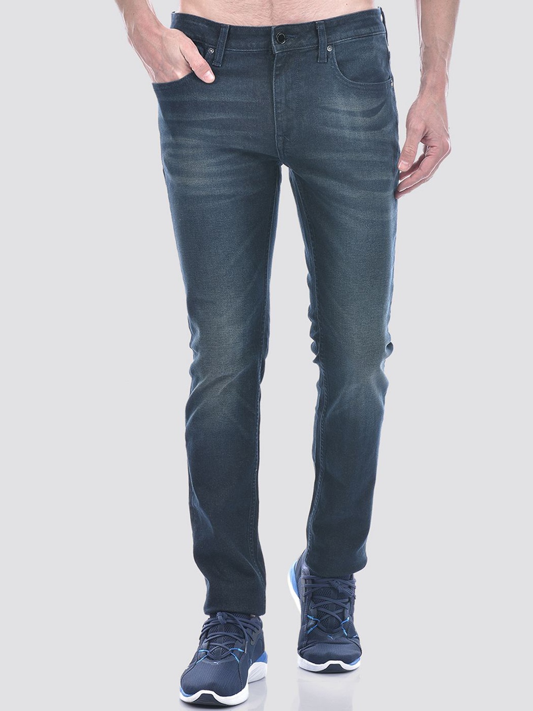 

Jack & Jones Men Slim Fit Light Fade Stretchable Jeans, Blue