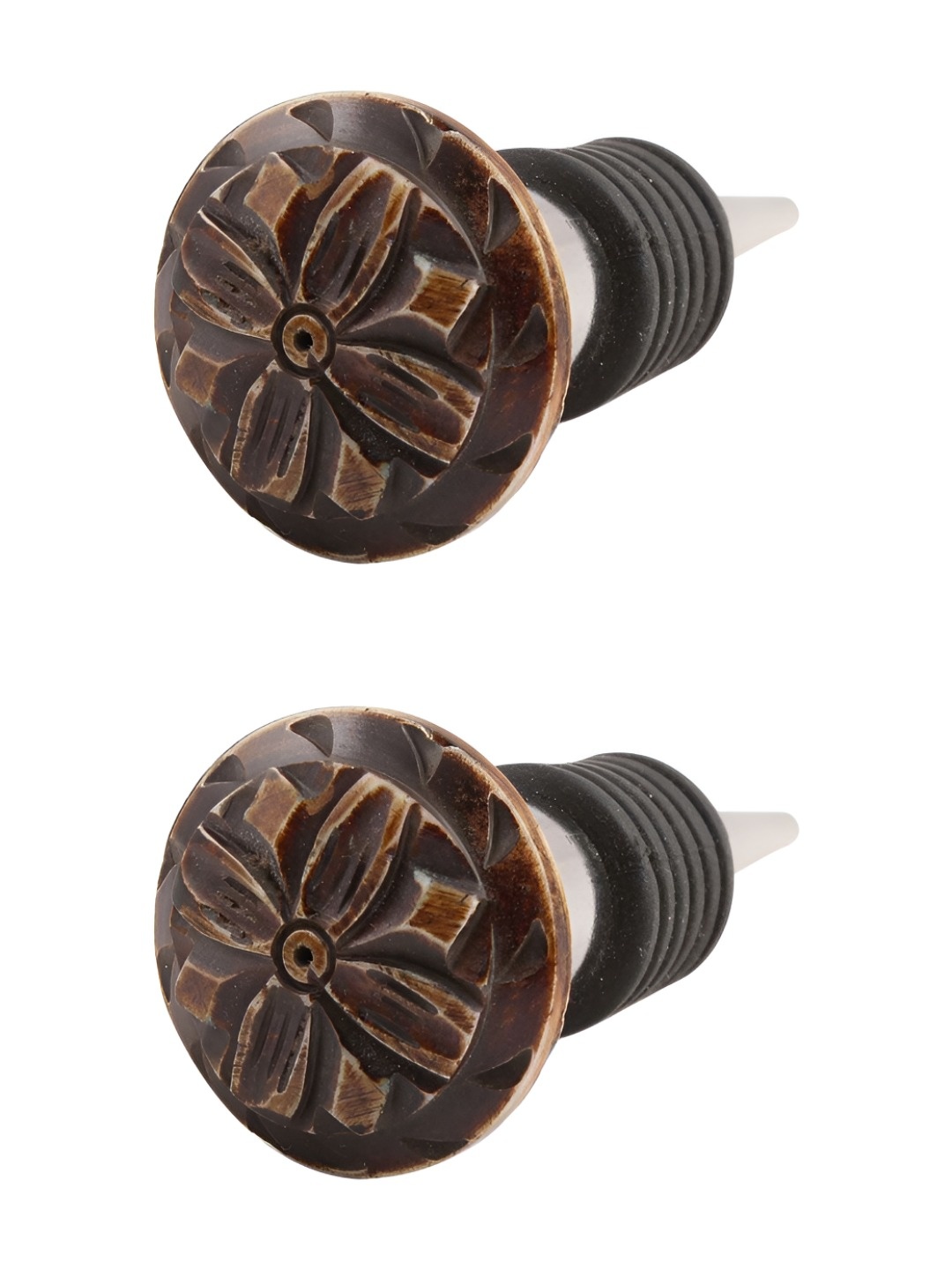 

Indianshelf Brown & White 2 Pieces Flower Textured Wine Bottle Stoppers