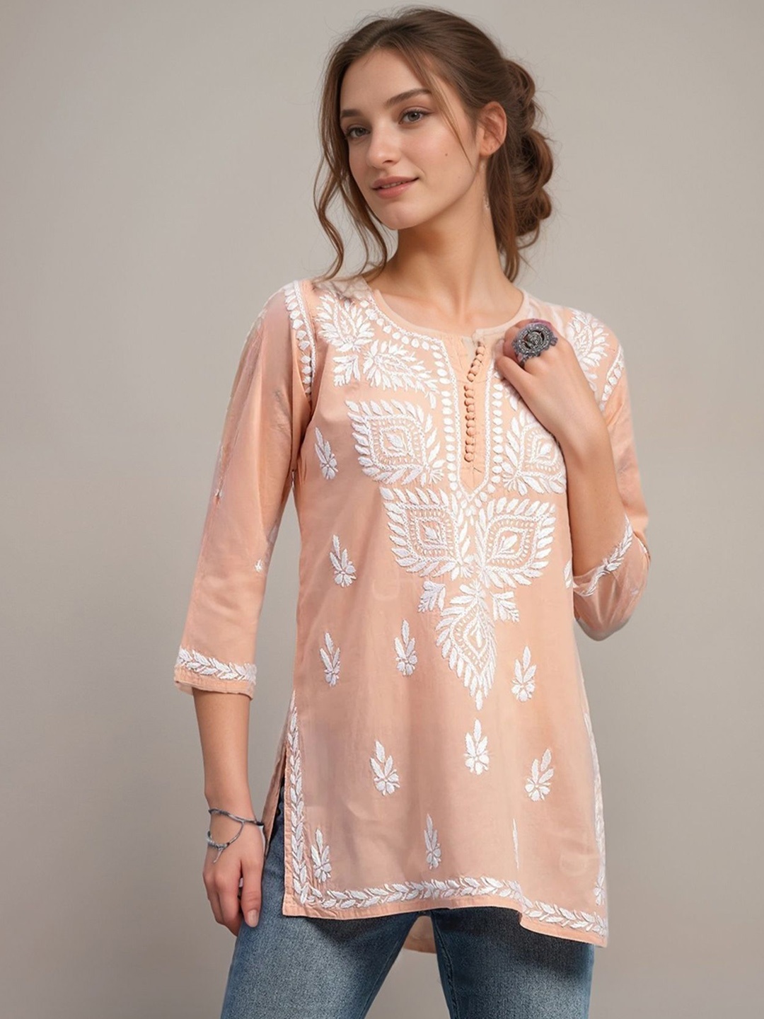 

Vama Heritage Floral Embroidered Notch Neck Short Kurti, Peach