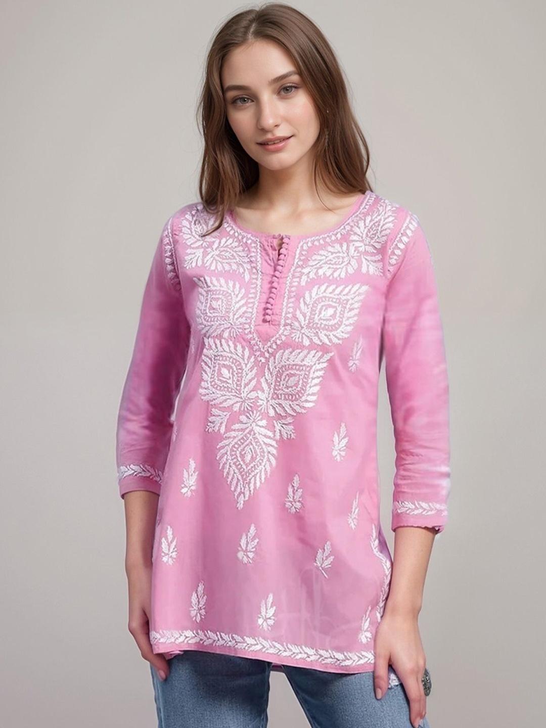 

Vama Heritage Floral Embroidered Notch Neck Short Kurti, Pink