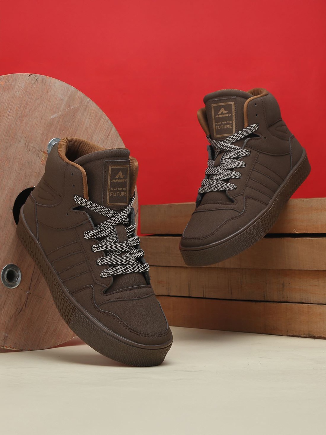 

adeboy Men Round Toe Sneakers, Brown