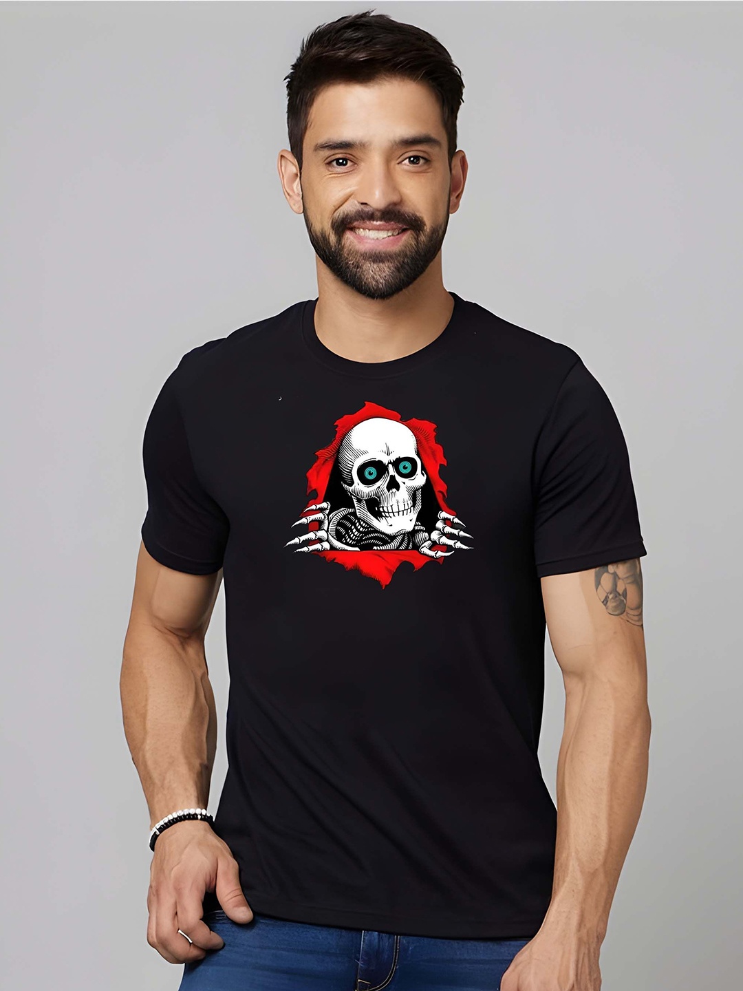 

KAIDO Men Graphic Printed Round Neck Cotton T-shirt, Black