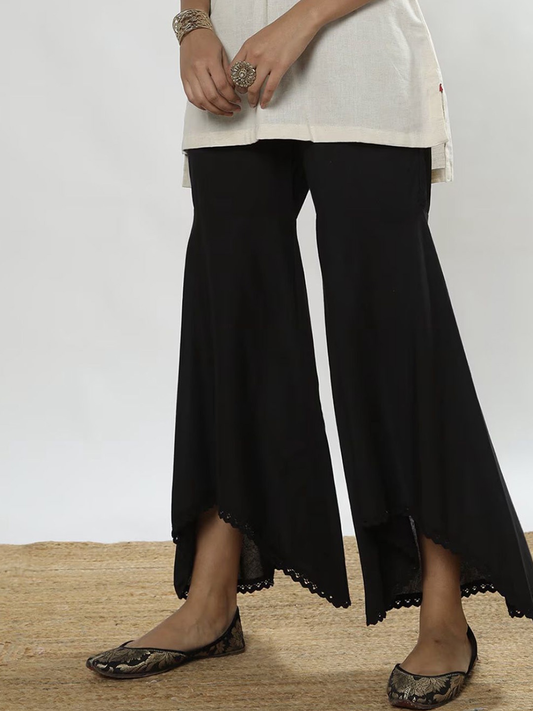 

Moda Rapido Women Straight Fit Mid-Rise Cotton Trousers, Black