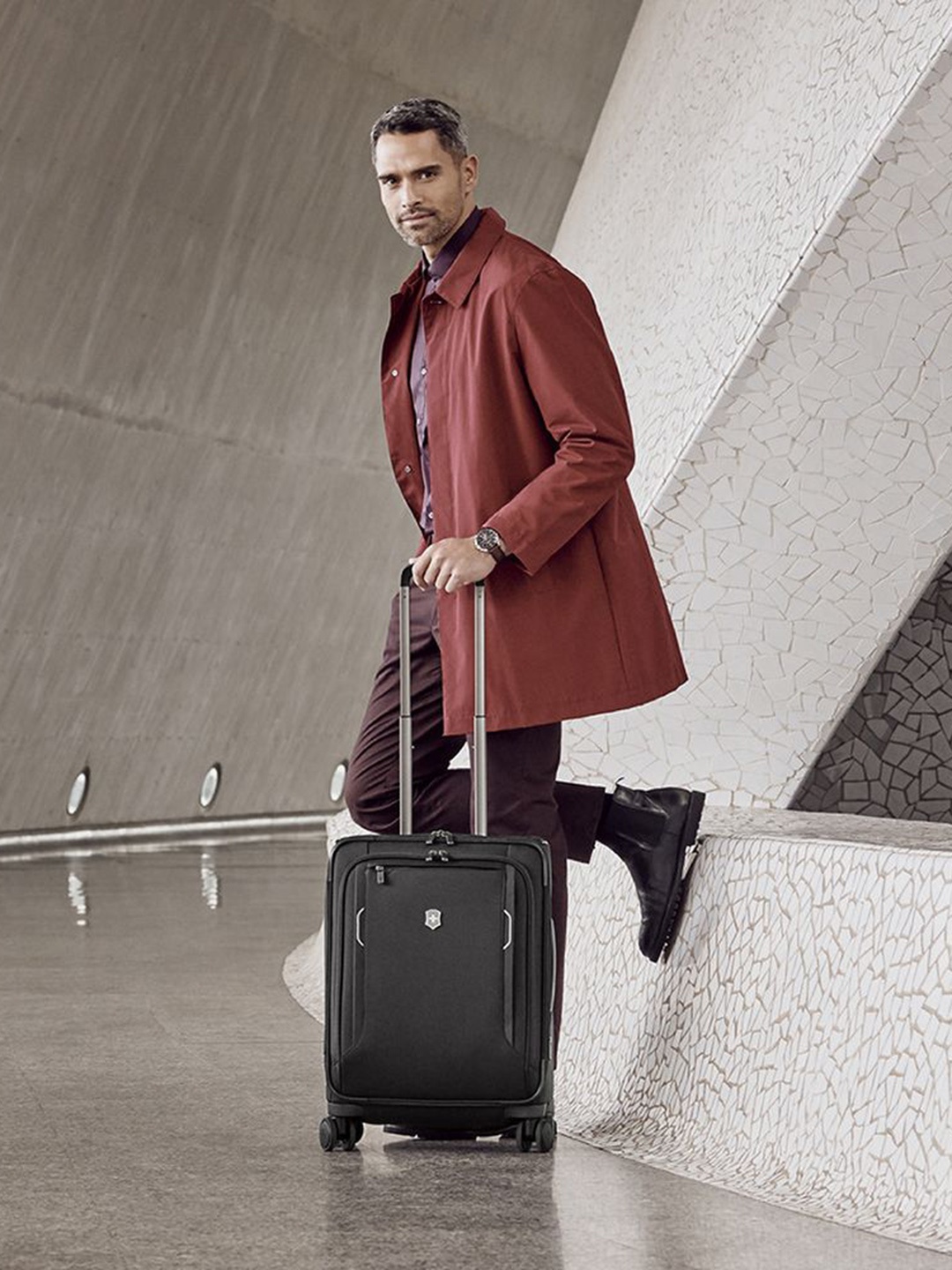 

Victorinox Werks Traveler Softside Global Carry-On Trolley Bag 20", Black