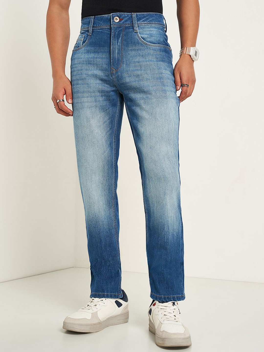 

SF JEANS by Pantaloons Men Slim Fit Low Distress Heavy Fade Jeans, Blue