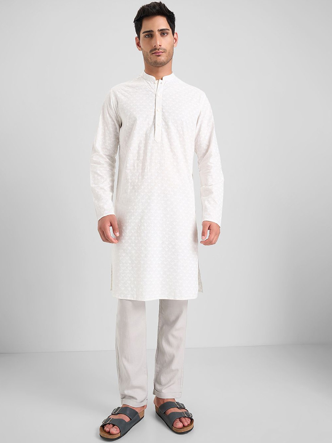 

indus route by Pantaloons Geometric Mandarin Collar Straight Kurta, Off white