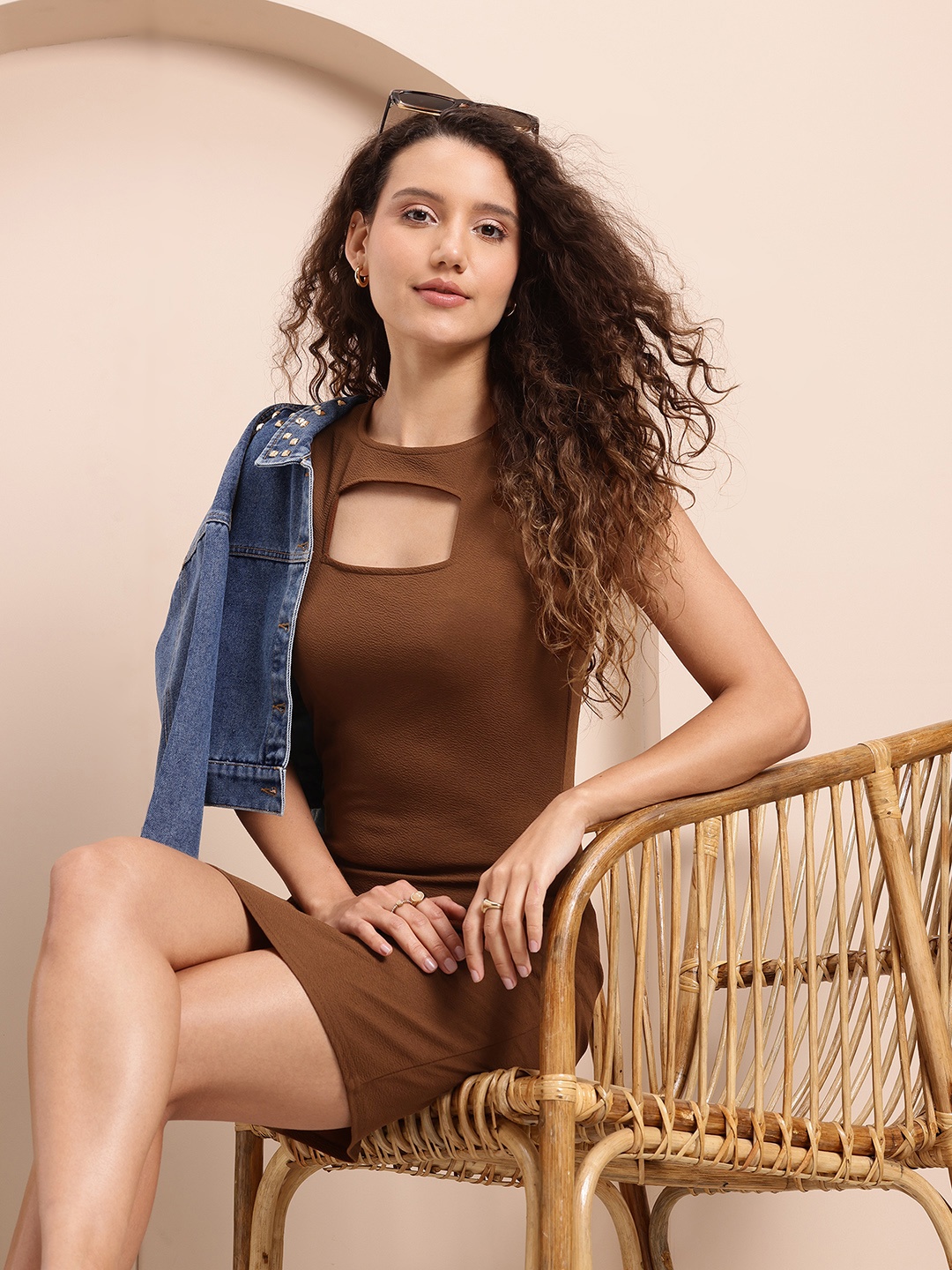 

Mast & Harbour Bodycon Dress with Cut-Out Detail, Coffee brown