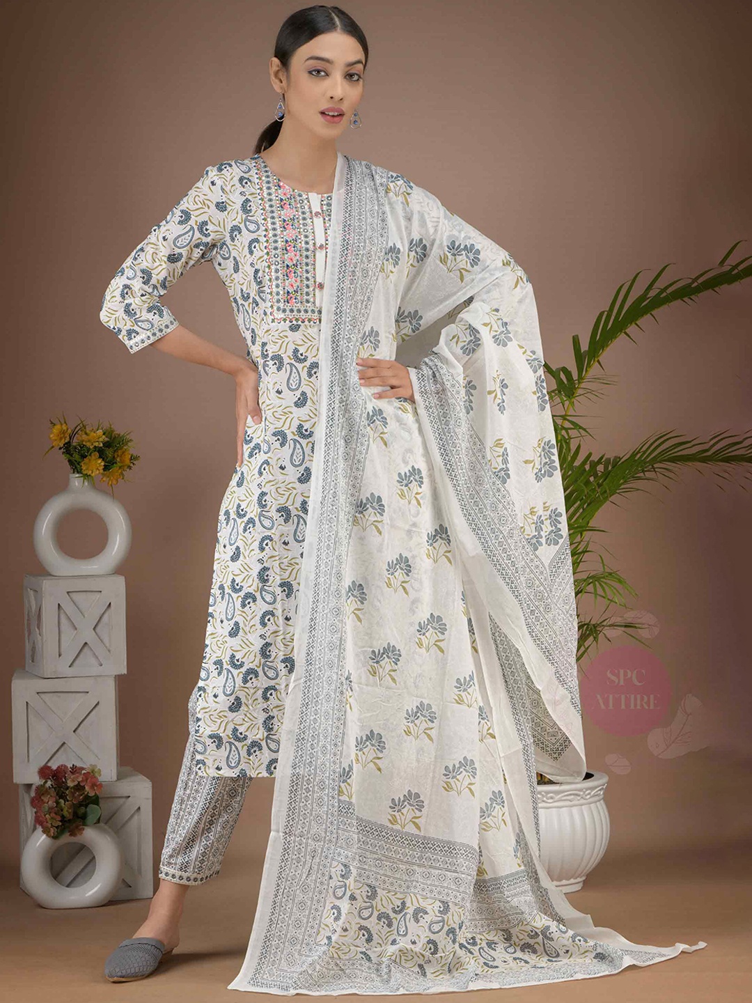 

SPCATTIRE Ethnic Motifs Printed Sequnnied Pure Cotton Kurta With Trousers And Dupatta, Grey