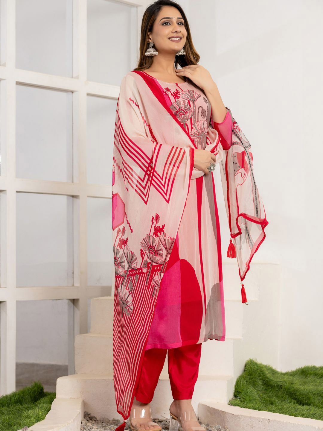 

ANUSHEET Abstract Printed Beads And Stones Straight Organza Kurta With Trousers & Dupatta, Pink