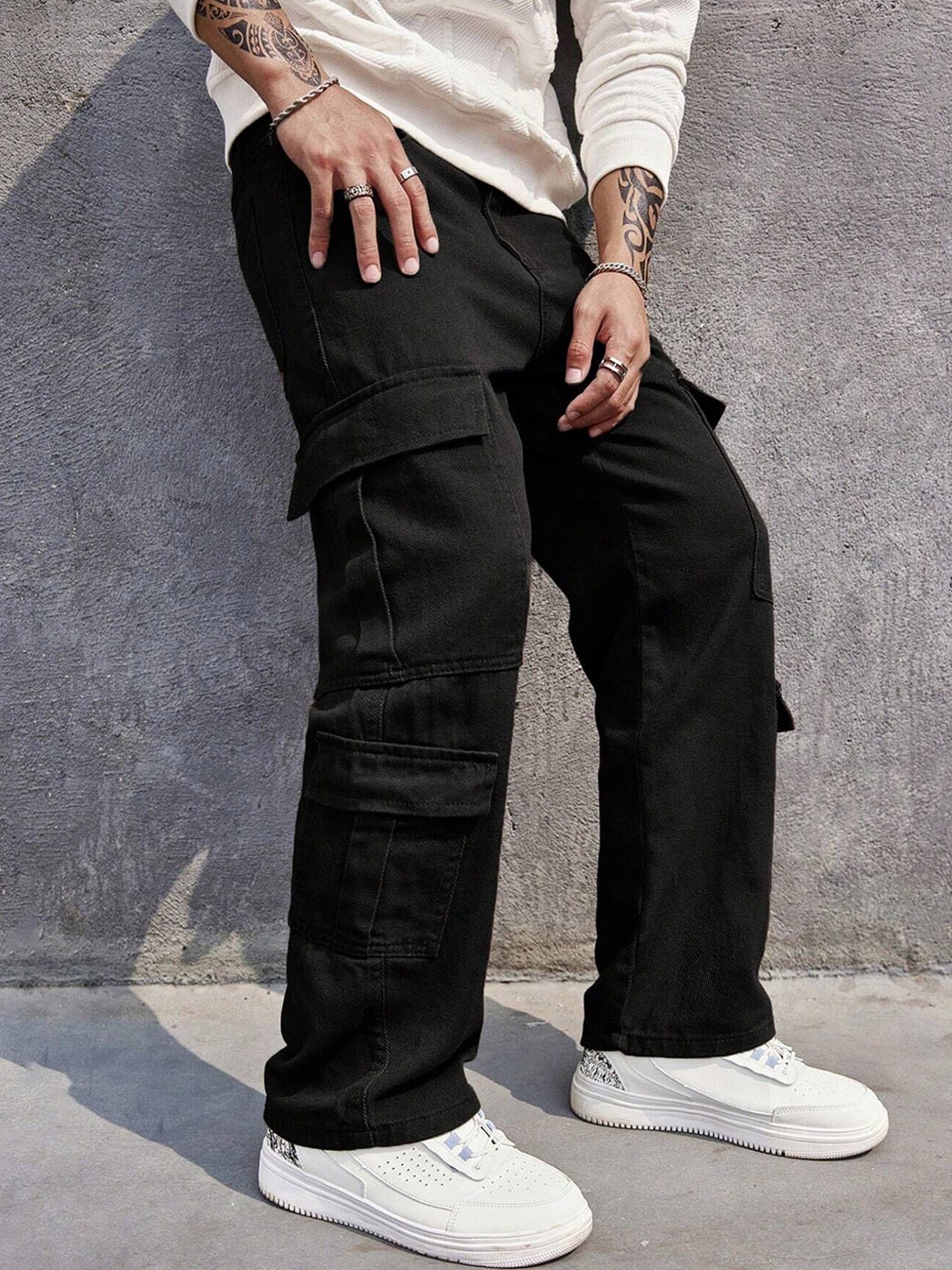 

URBAN INDY Men Cotton High-Rise Regular Fit Cargo Trousers, Black