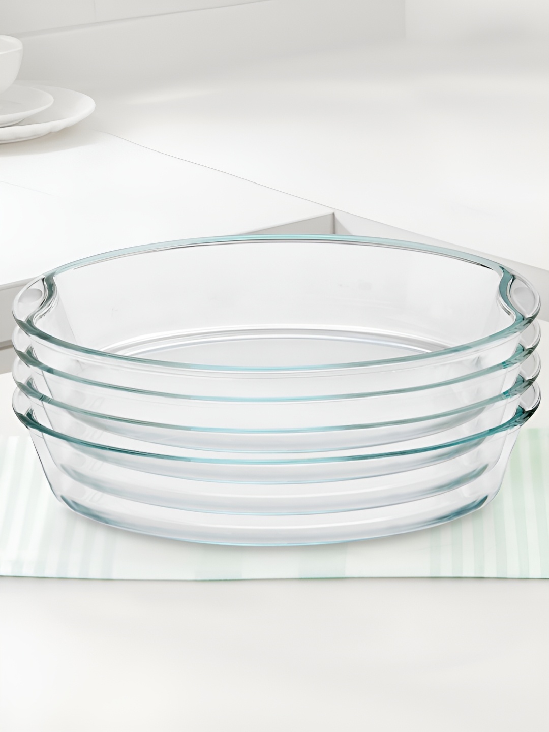 

BOROSIL Transparent 4 Pieces Borosilicate Glass Microwave Safe Oval Baking Dish 2.5 L Each