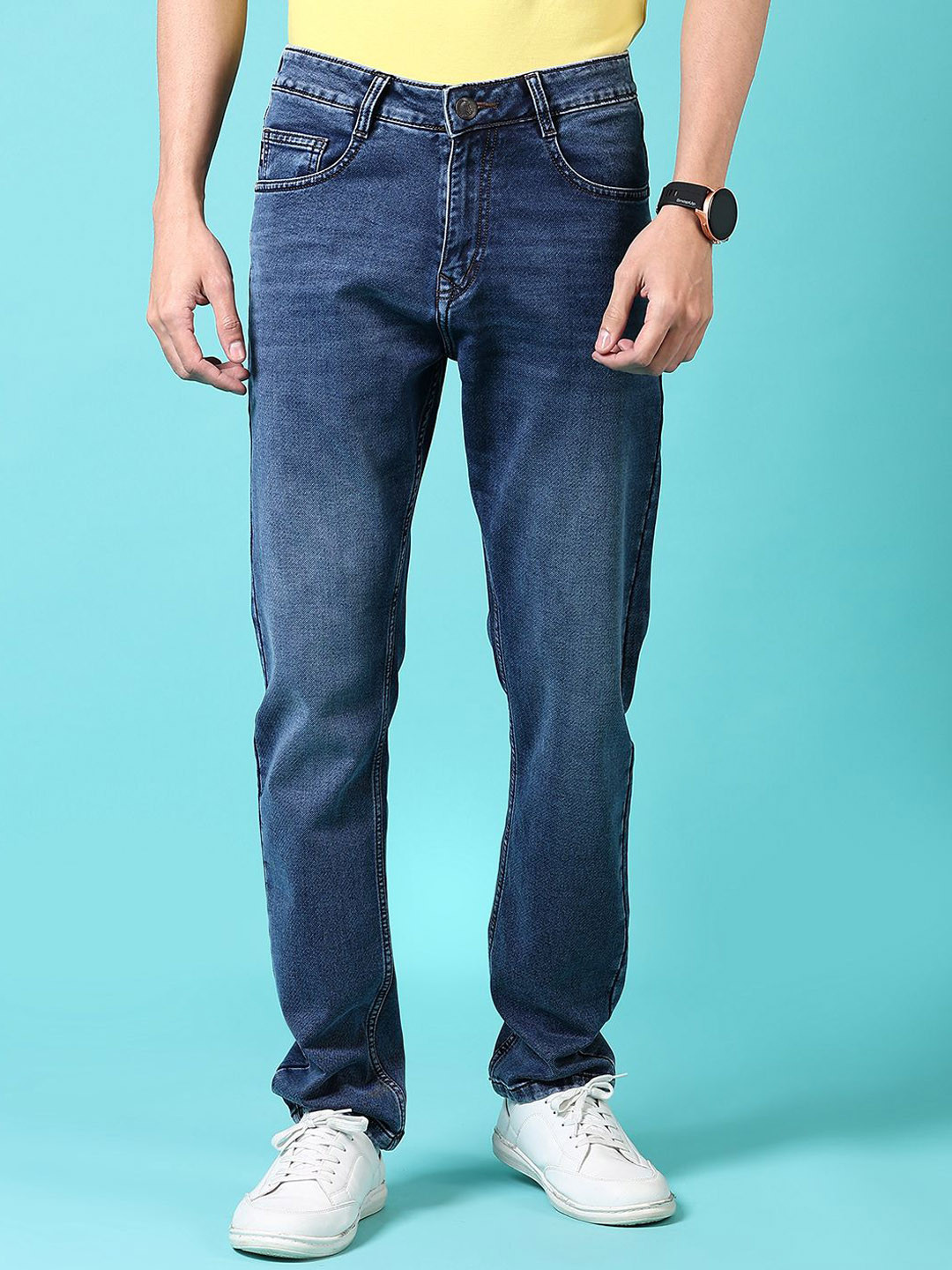 

V-Mart Men Light Fade Denim Mid-Rise Jeans, Blue