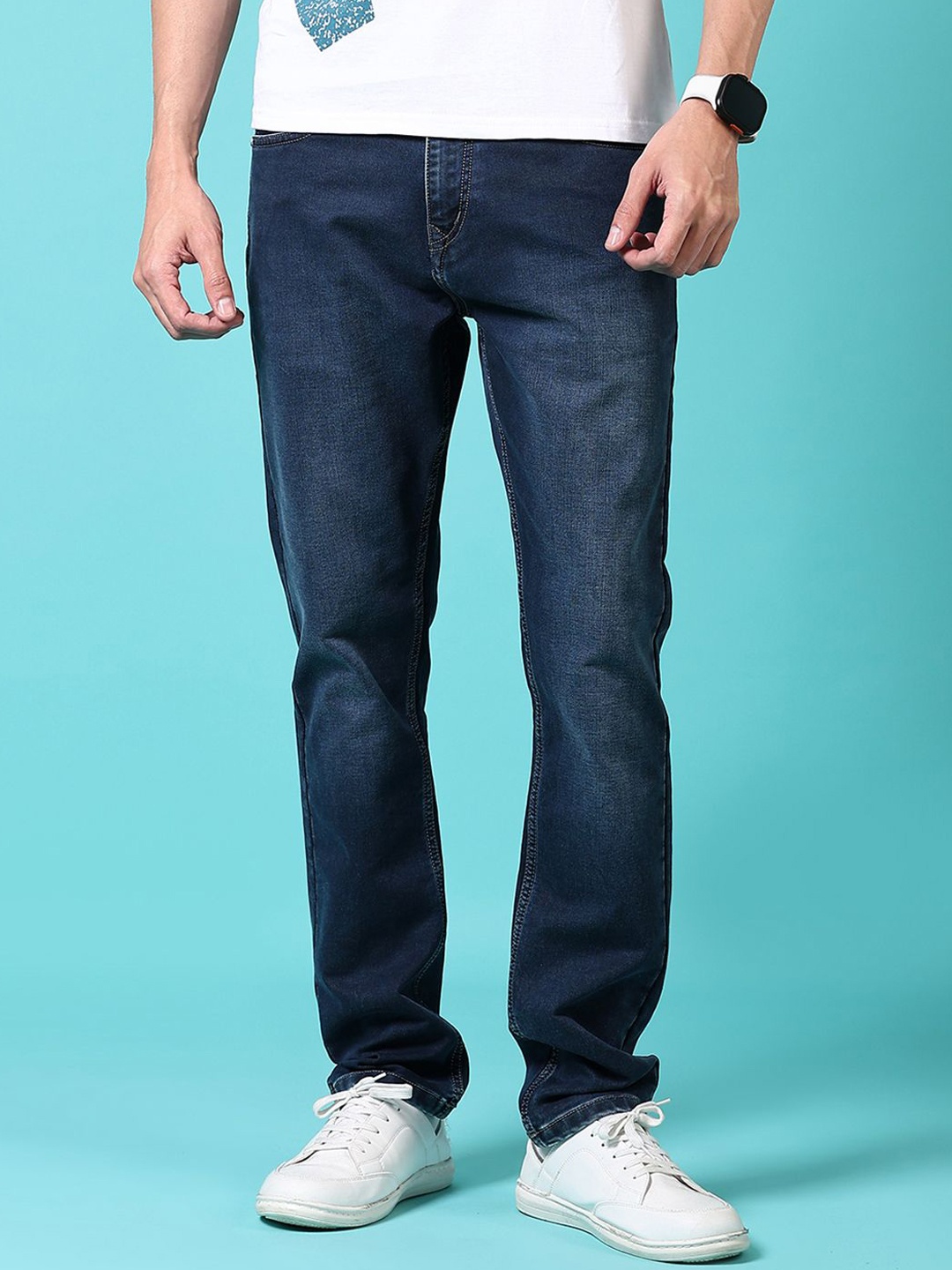 

V-Mart Men Regular Fit Mid-Rise Light Fade Cotton Jeans, Blue