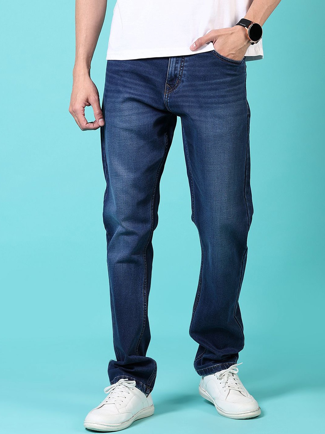 

V-Mart Men Mid-Rise Regular Fit Light Fade Cotton Jeans, Blue