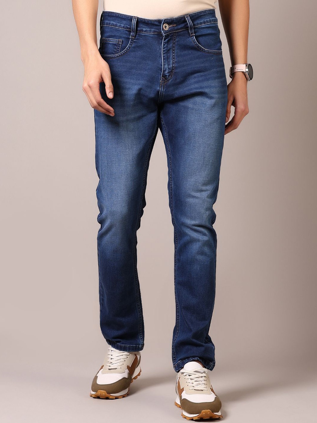 

V-Mart Men Light Fade Cotton Mid-Rise Jeans, Blue