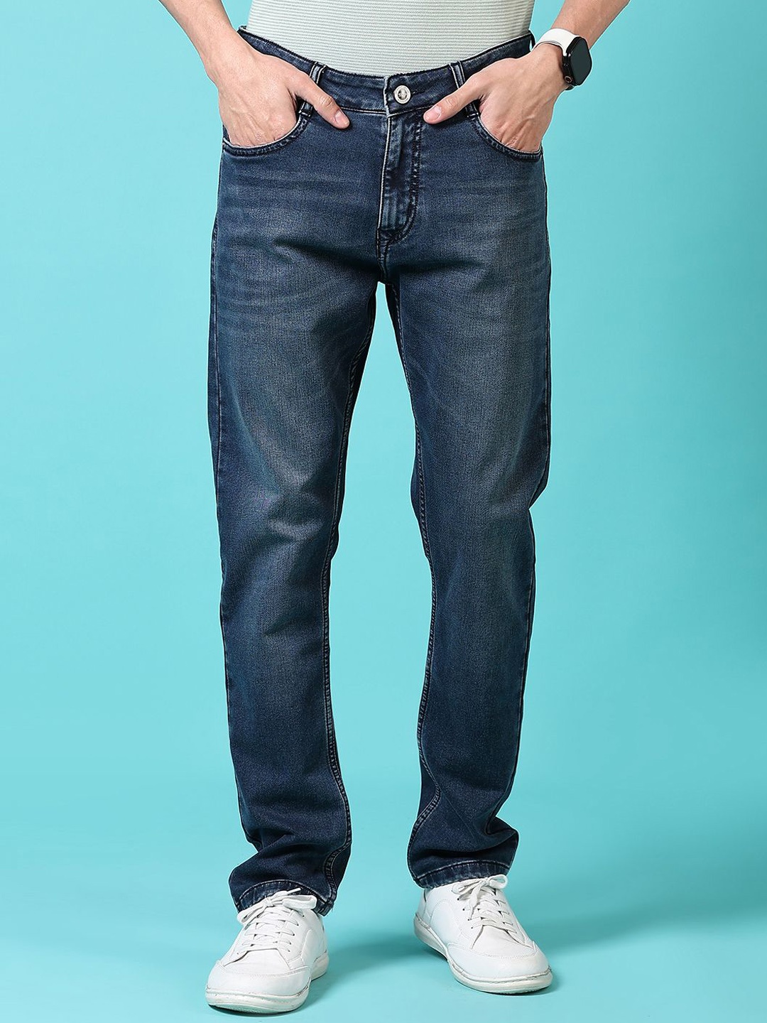 

V-Mart Men Mid-Rise Light Fade Jeans, Blue