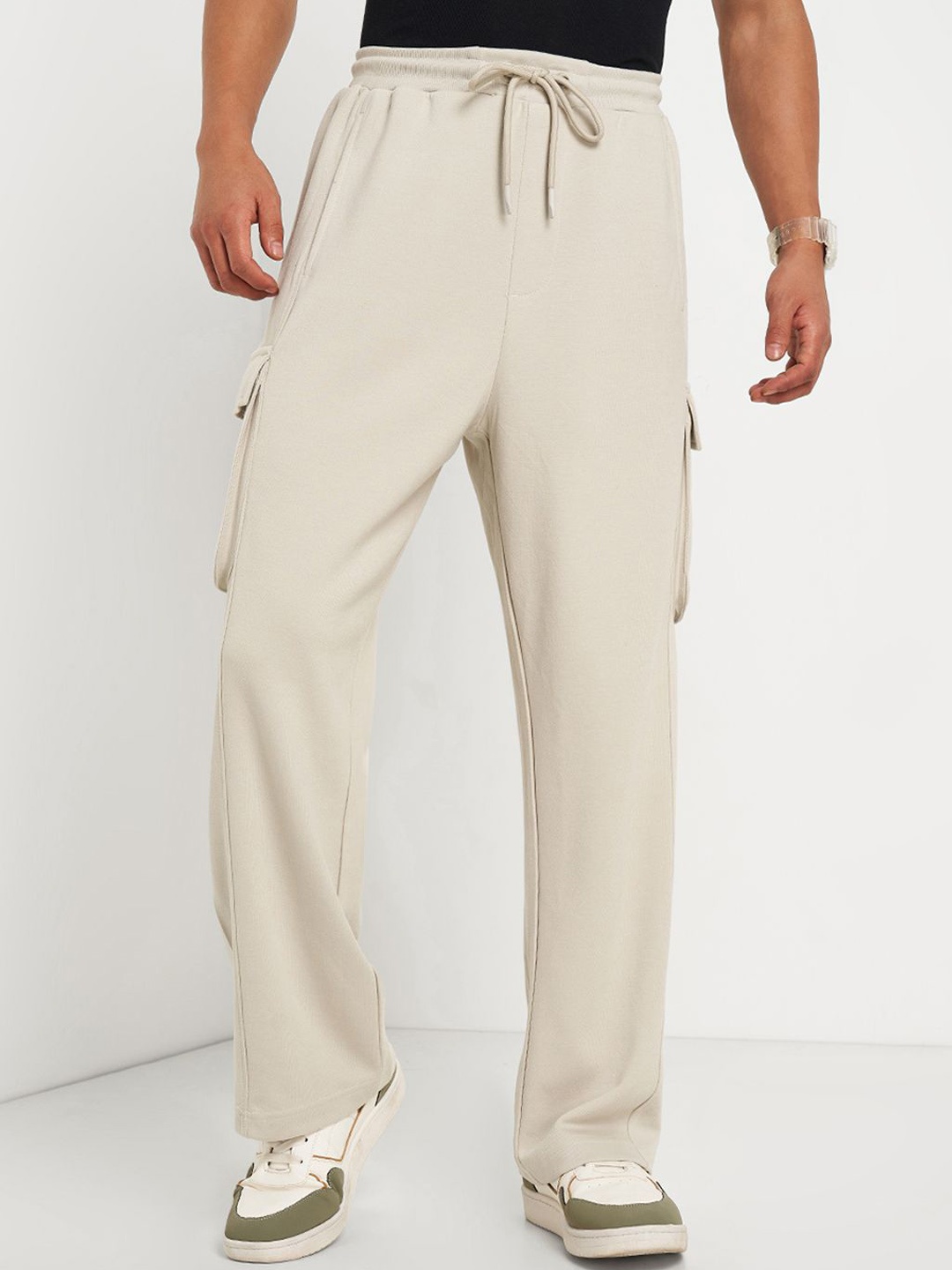 

Ajile by Pantaloons Men Relaxed Fit Hight Rise Cargos Trouser, Off white