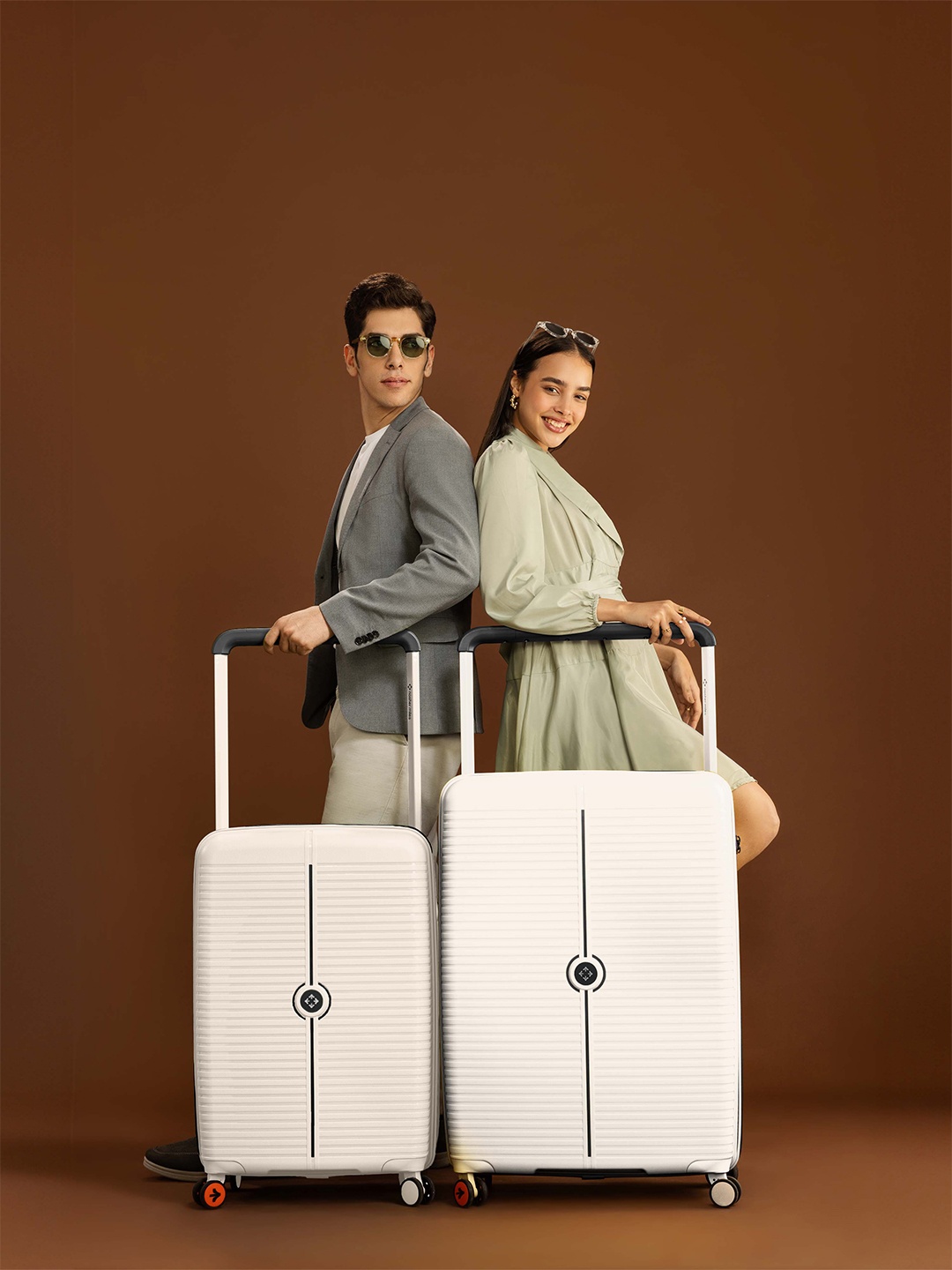 

Nasher Miles Unisex Dubai Polypropylene Set of 2 M/L White Black Trolley Bags (65-75 cm)