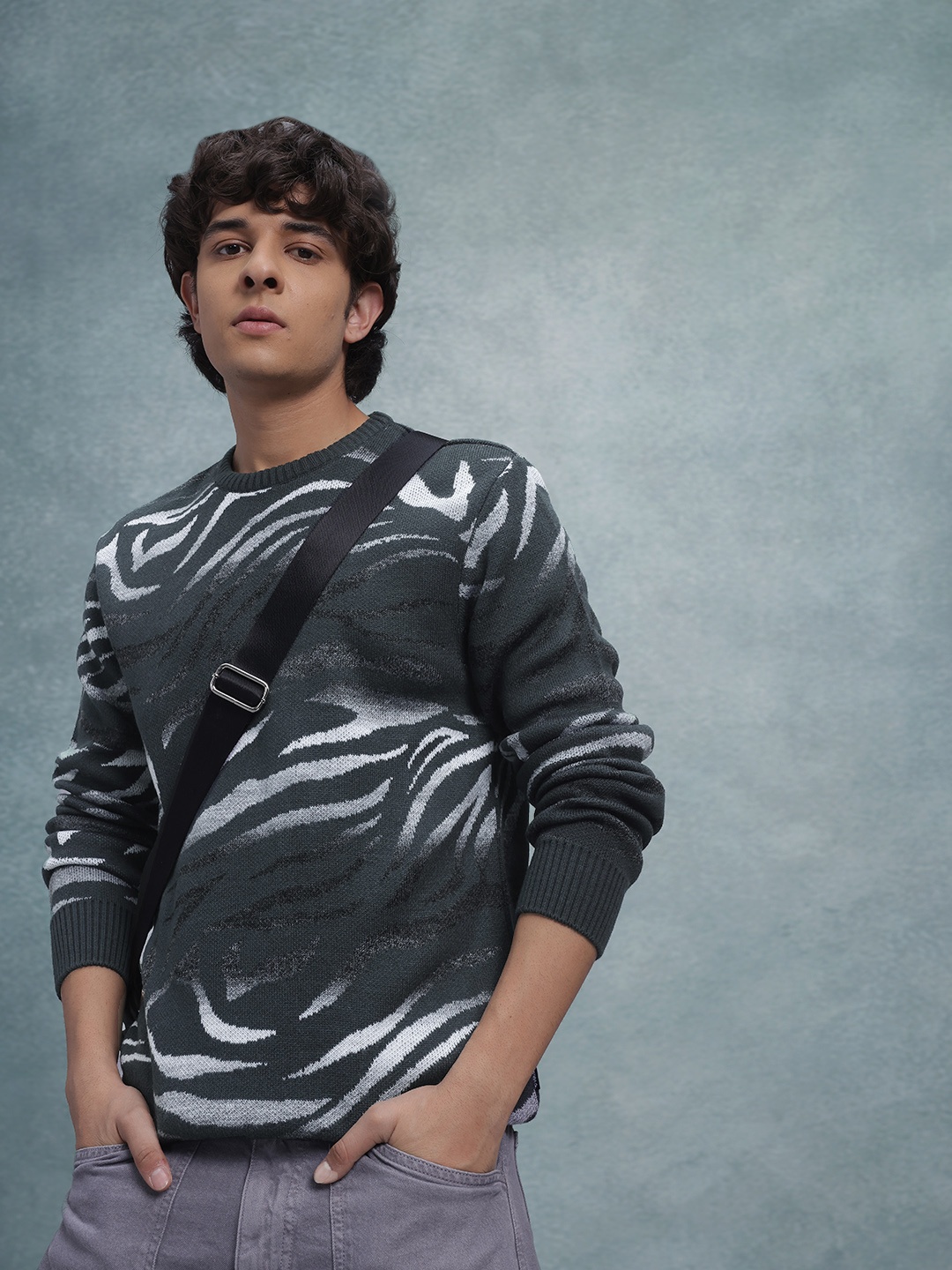 

The Roadster Lifestyle Co. Animal Woven Design Pure Cotton Pullover, Charcoal