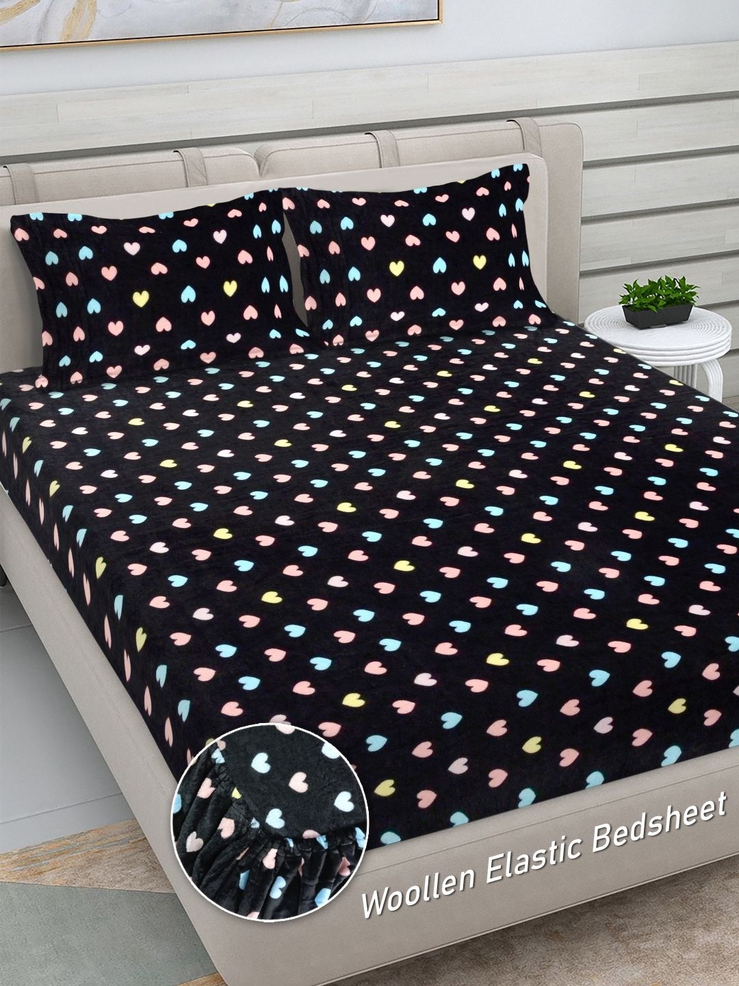 

FABINALIV Black & Pink Printed Woollen 300 TC King Bedsheet Set-2.25 m x 2.50 m