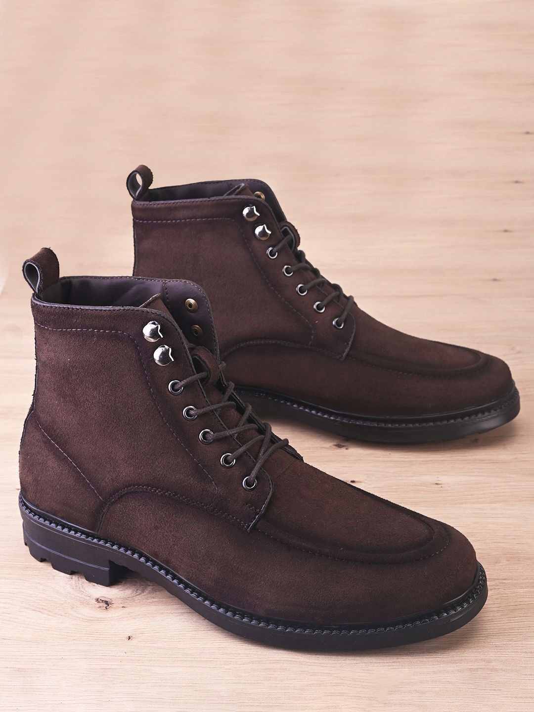 

The Roadster Lifestyle Co Men Leather Lace Up Boots, Brown