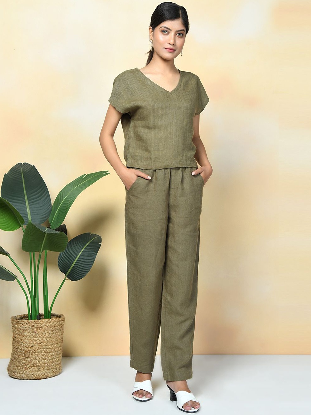 

Women Solid Linen Top and Trousers Co-Ord Set, Olive