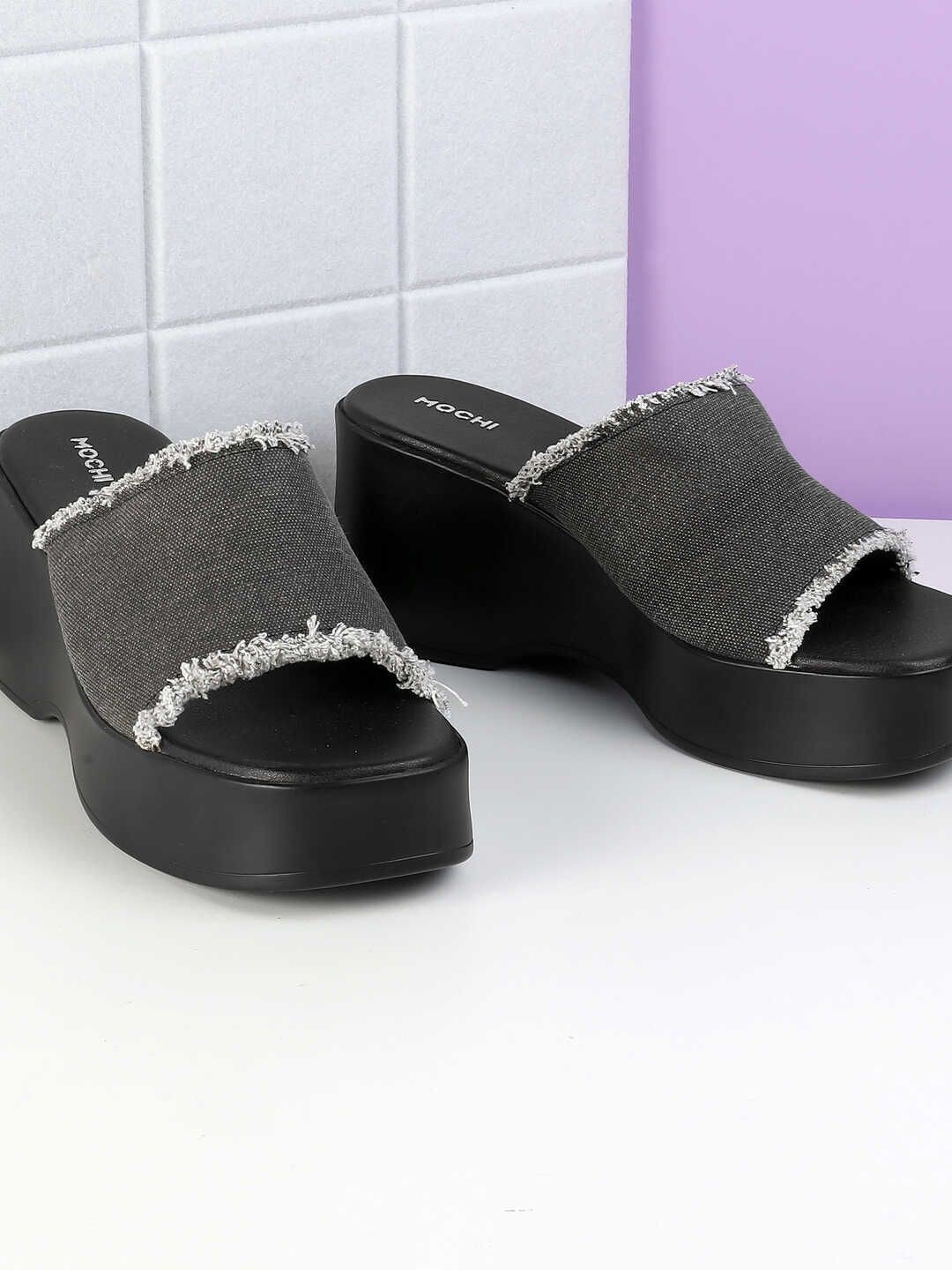 

Mochi Platform Sandals, Black