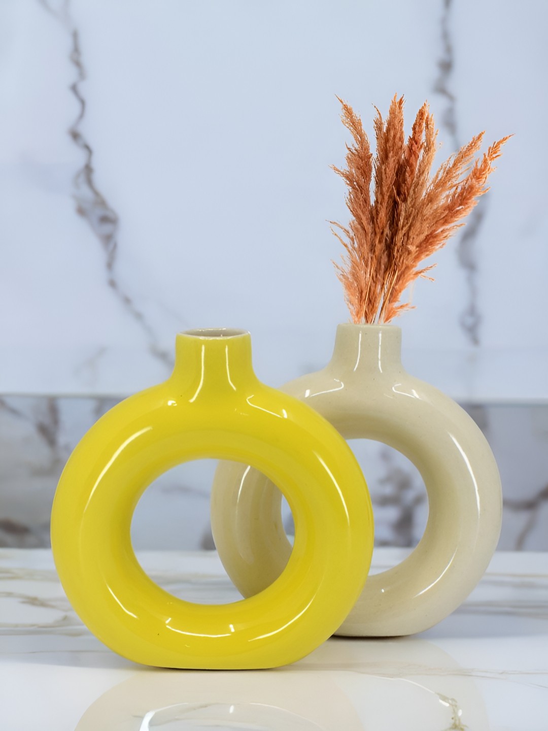 

The Decor Lane 2-Pcs Yellow & White Ceramic Donut Vase