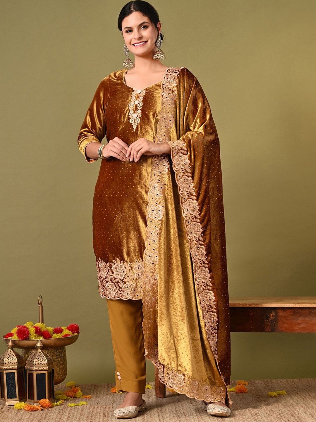 

ZARIKALI Floral Embroidered Beads and Stones Straight Kurta with Trousers And Dupatta, Gold