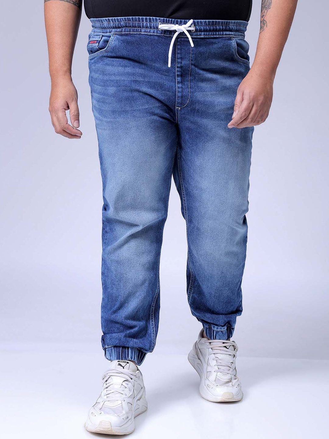 

HARDSODA Men Mid-Rise Heavy Fade Stretchable Jogger Jeans, Blue