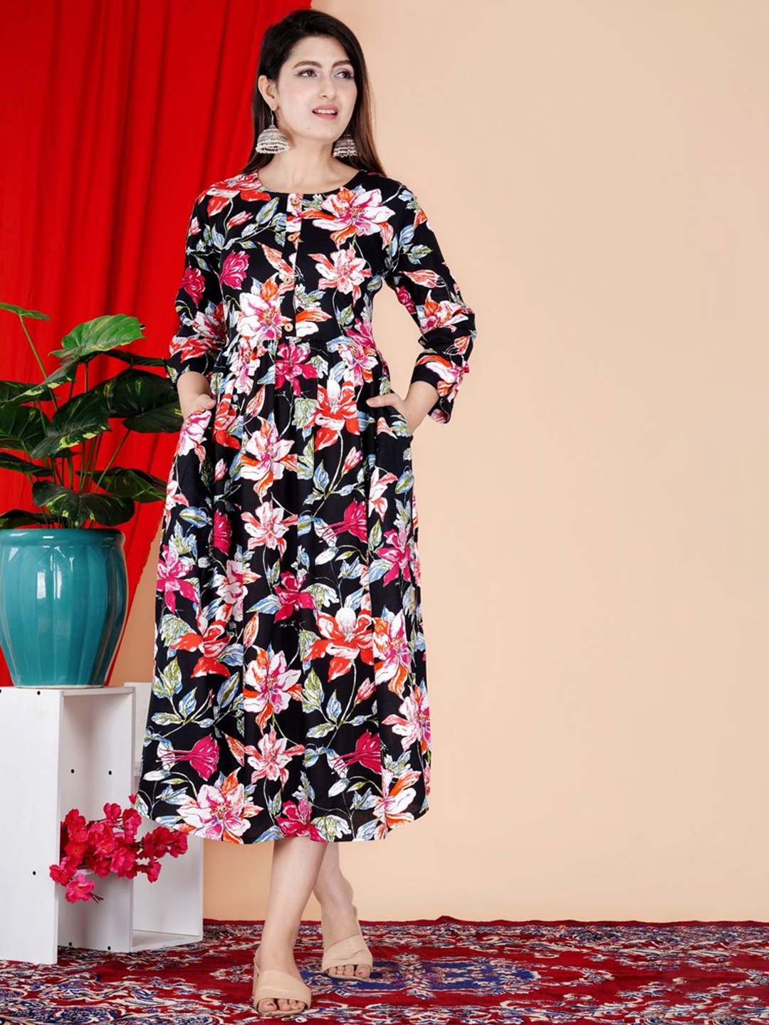 FebQ Floral Printed Round Neck Anarkali Kurta, Black