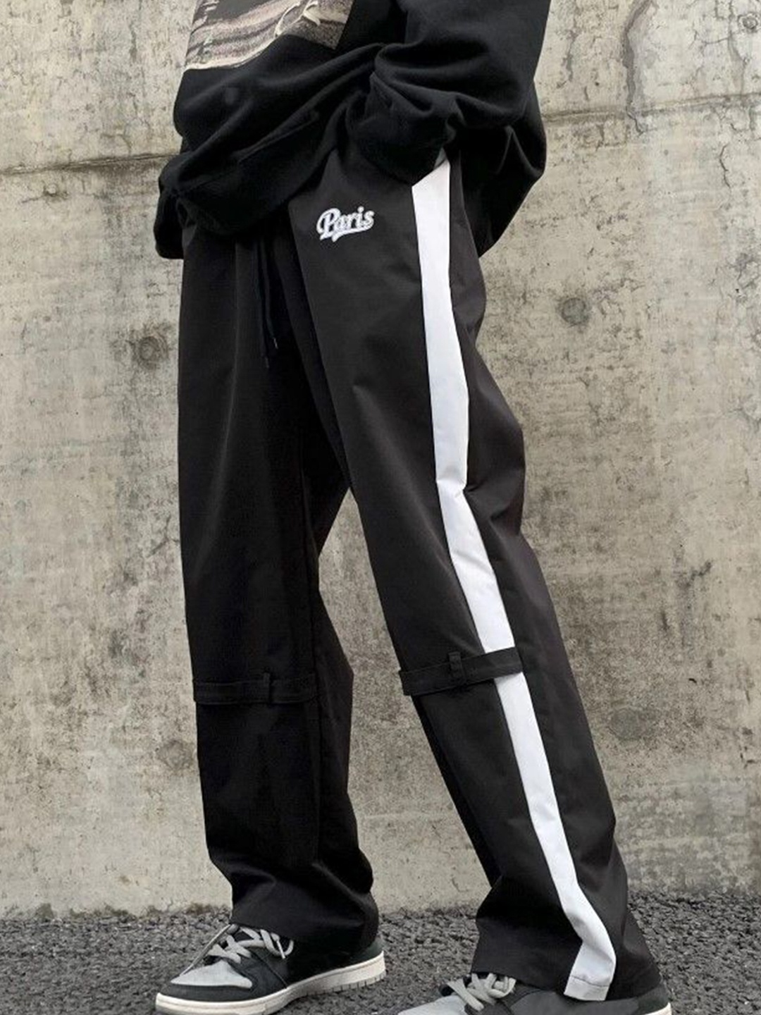 

MASCARI Men Side Striped Mid Rise Track Pants, Black