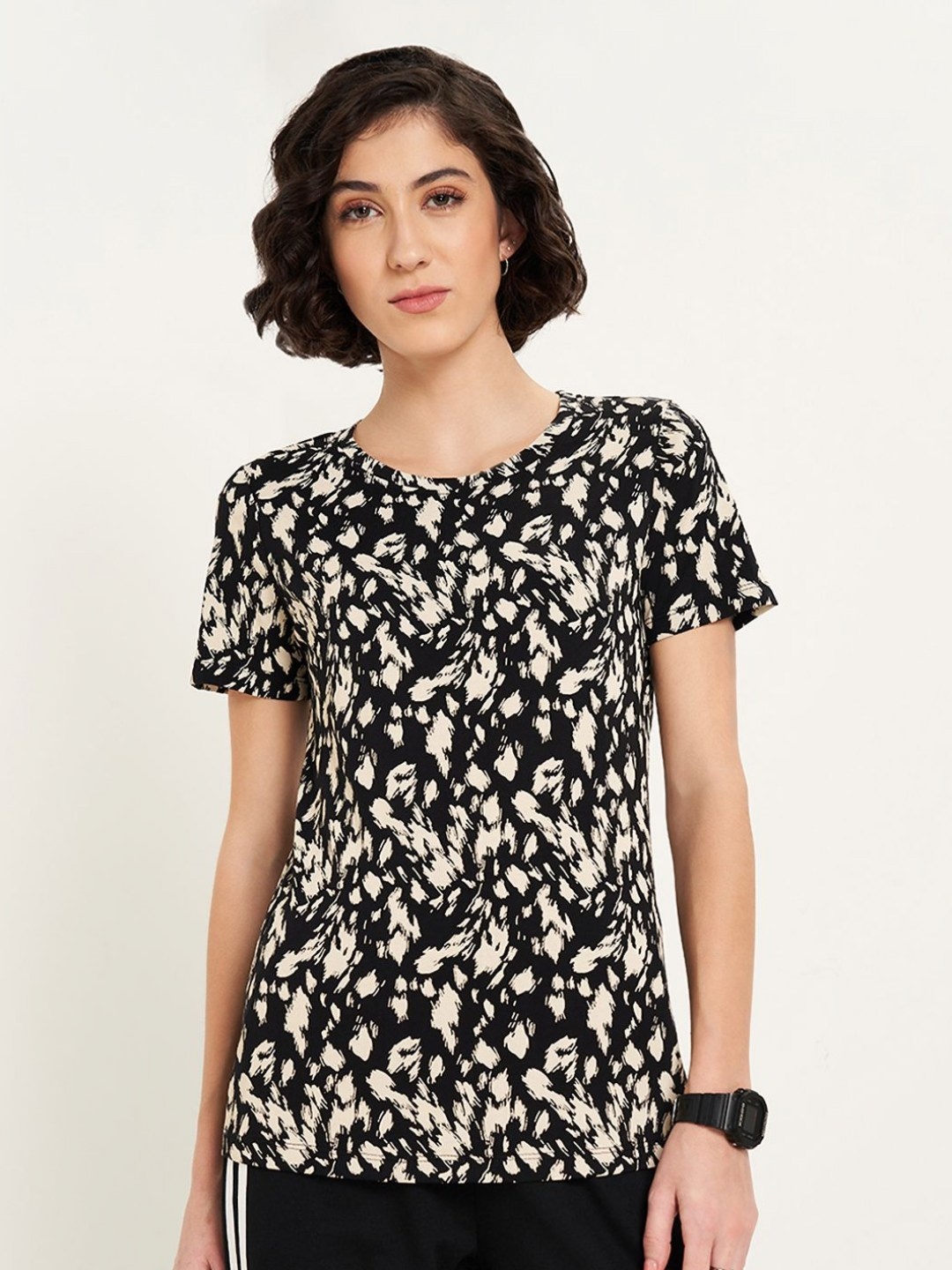 

Ajile by Pantaloons Women Abstract Printed Cotton T-shirt, Black