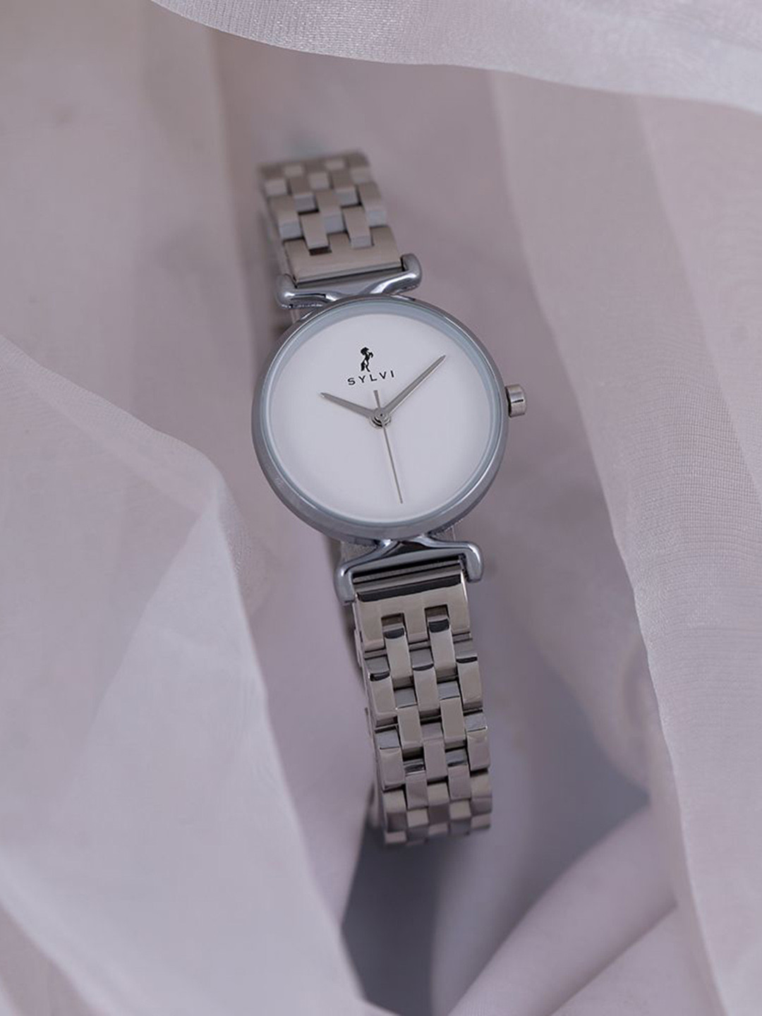 

Sylvi Women Patterned Dial & Stainless Steel Straps Analogue Watch VLTS-wht-silver, Multi