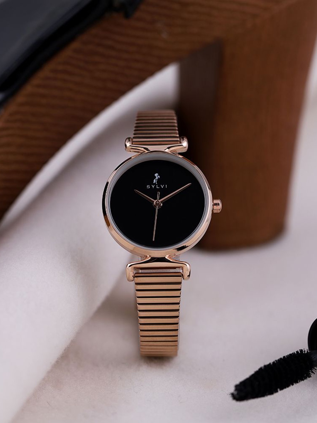 

Sylvi Women Dial & Straps Analogue Multi Function Watch VLTM-Blk-rose, Black