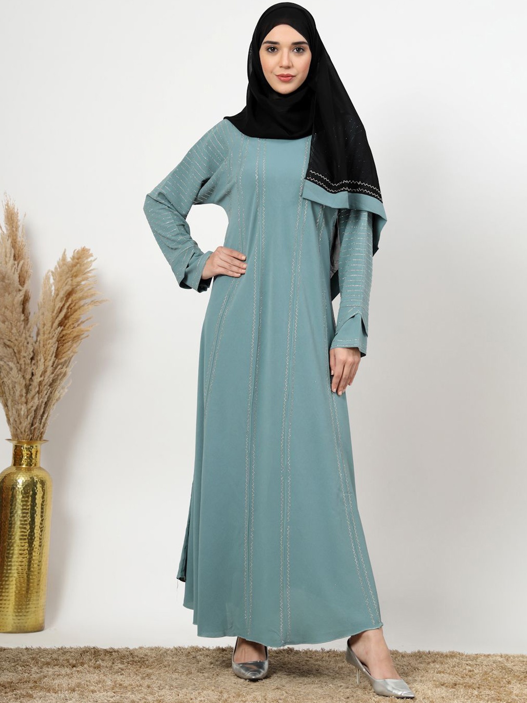 

Klotthe Embellished Round Neck Long Sleeves Abaya With Scarf, Turquoise blue