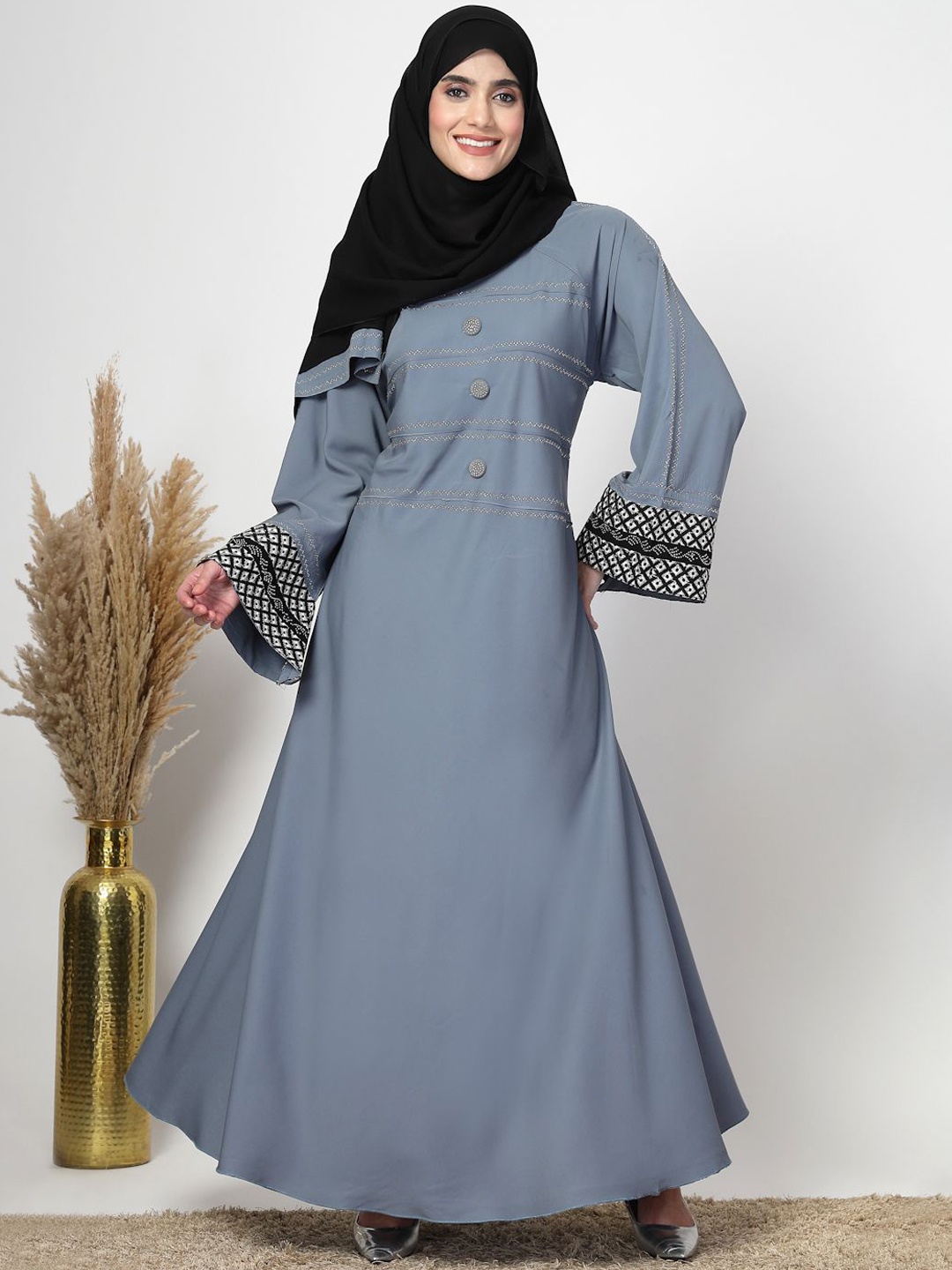 

Klotthe Embellished Round Neck Long Sleeves Abaya With Scarf, Grey